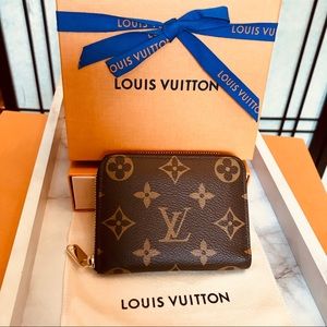 ✨NWT Louis Vuitton Zippy Coin Purse Monogram🌙